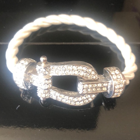 White bracelet with crystals - Picture 1 of 4